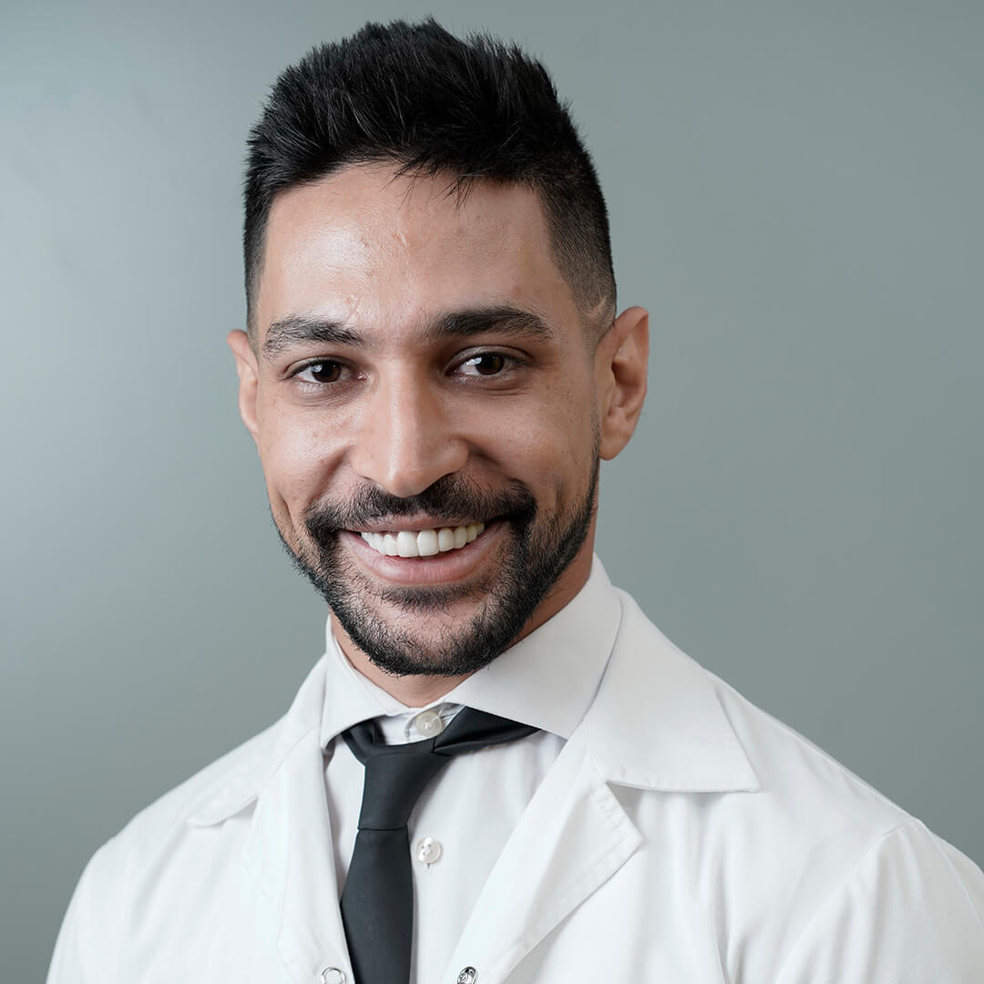 Dr. Ahmed Abazid Dental Clinic in Dubai - Cosmetic Dentistry  Dental Surgeon