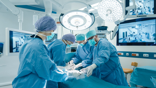 What is the recovery time for endoscopic spinal discectomy surgery?